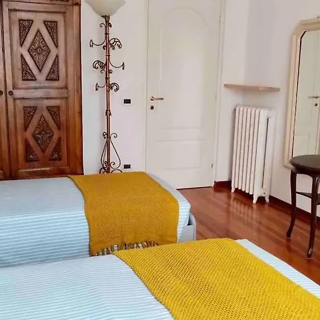 Wonderful With Terrace In Apartment